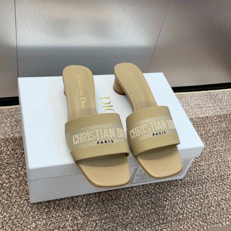 ch**an D*or slippers